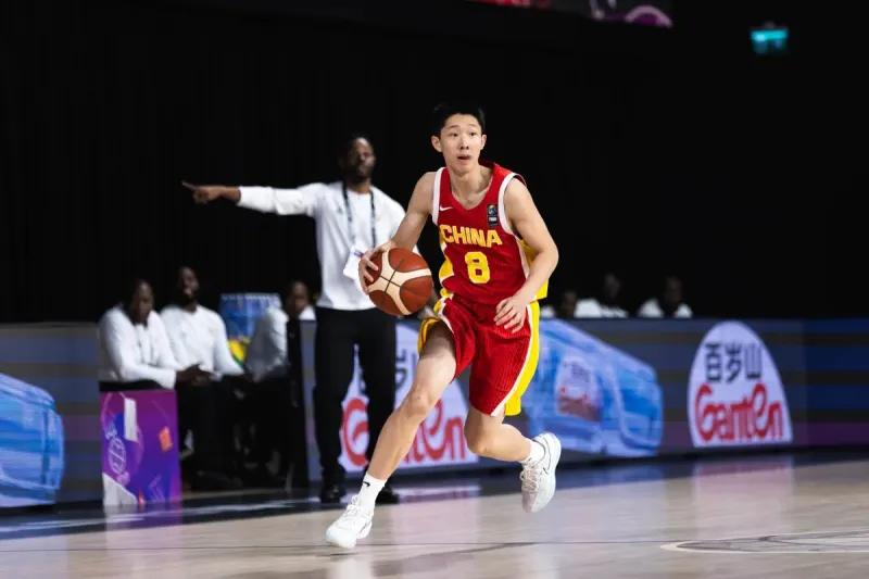 男篮U17挖天赋型后卫！能三分，能组织，持球沉稳还能冲抢篮板！ | 中国区|mk体育|股份有限公司
