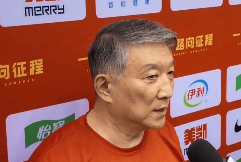 宫鲁鸣谈中国女篮！张子宇量大了不行，联系海外球员，需保护篮板 | 中国区|mk体育|股份有限公司