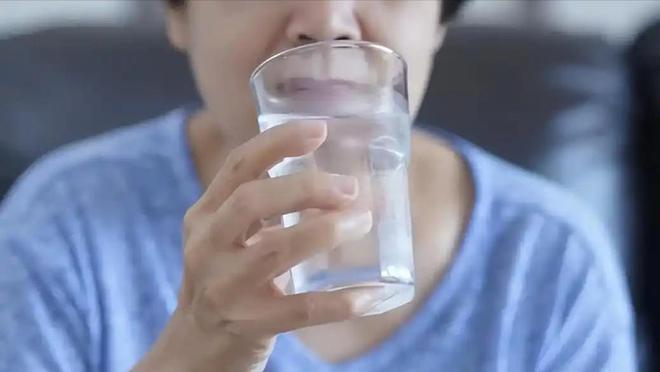 又天神下凡,贝林厄姆梅开二度+过人成功3次、对抗成功8次