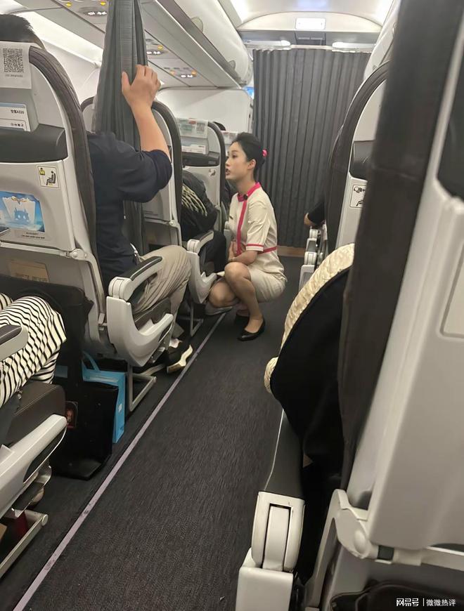 一边是北大教授说灵活就业是福利，一边是深圳30岁失业男子20天没吃饭靠吃饼干喝水硬扛住院...
