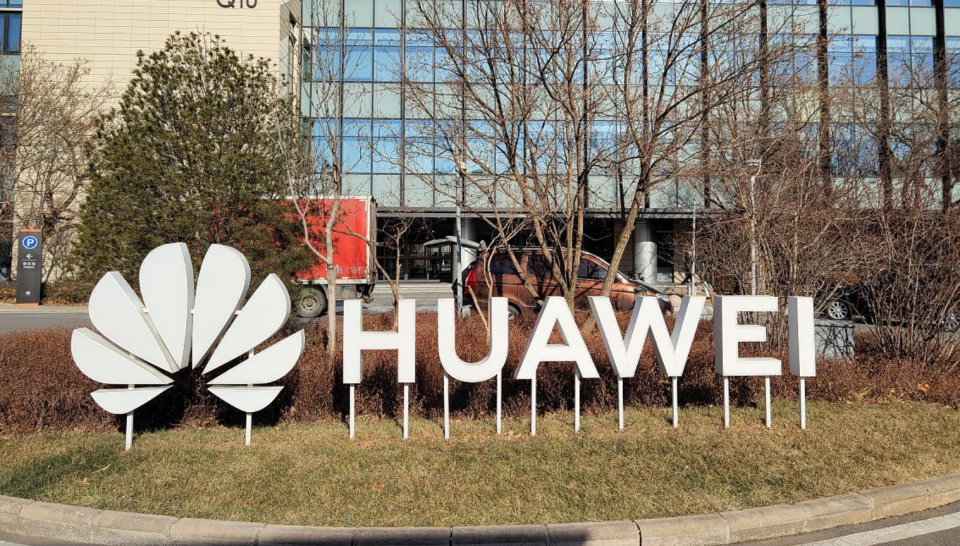 太惨了!利物浦被挖空!刚免签罗伯逊,热刺又砸 6000 万捡漏王牌