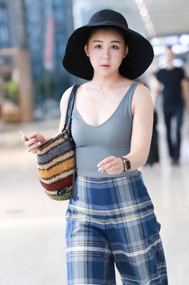 广东队传3大消息：杜峰深夜发声 徐杰回应特训 黄明依或租借离队