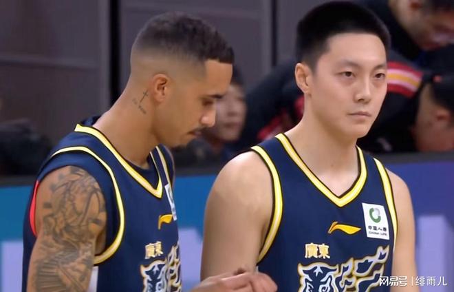 董路回应孙继海:你有什么资格评价我 我做的事你没做过 不是对手