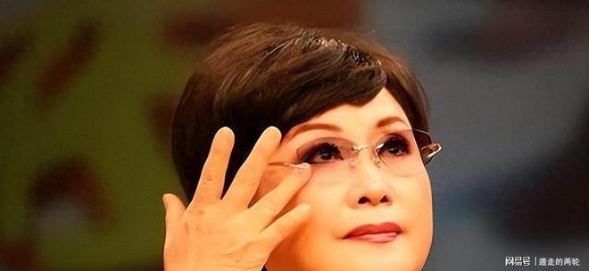 从CBA弃将到MVP再到男篮得分王!29岁迎来巅峰,马布里也功不可没