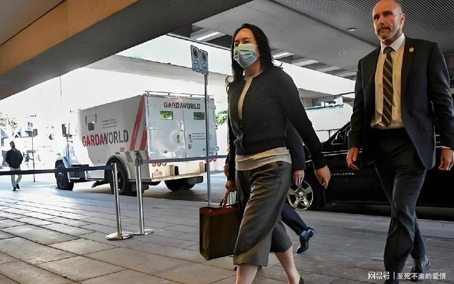 事不过九!41岁C罗成世界杯淘汰赛最老进球队员:全队庆祝 大心脏