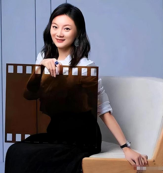 上港没看错这位王牌!刚让他重新报名踢中超,就带队客场战胜河南