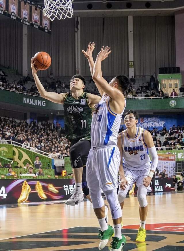 2026女超联赛第八轮赛后评球,上海vs江苏