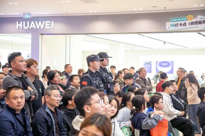 2026世界杯金靴争夺战：巴洛贡揭幕战两球暂居榜首
