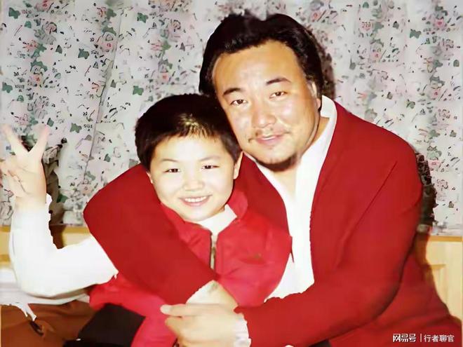 他这个命啊!离开湖人,湖人夺冠,离开尼克斯,尼克斯也拿了冠军